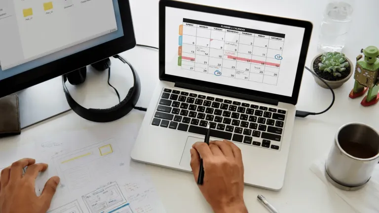scheduling a meeting image